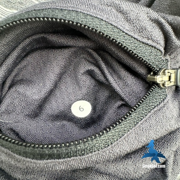 1038 lululemon Run: Light Up Striped Tank - Size 6 - Black/Gray/White - Picture 13 of 15